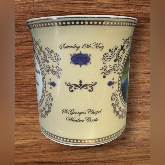 NWT Prince Harry & Meghan Markle Royal Wedding 19th May 2018 - Picture 4 of 6